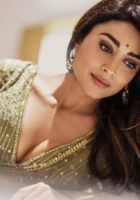 shriya saran_teluguvox_8